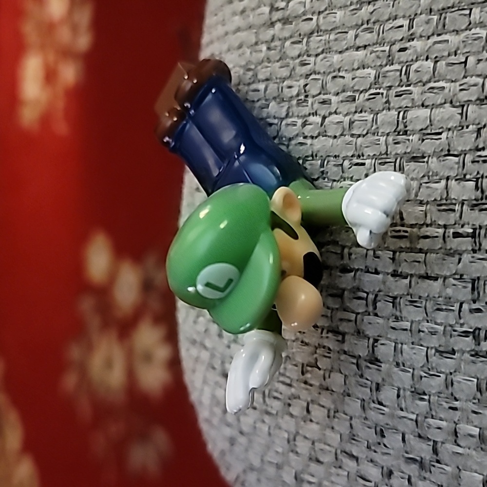 Nintendo Super Mario Bros. Luigi Pipe Launcher (2017) McDonalds Toy Figure